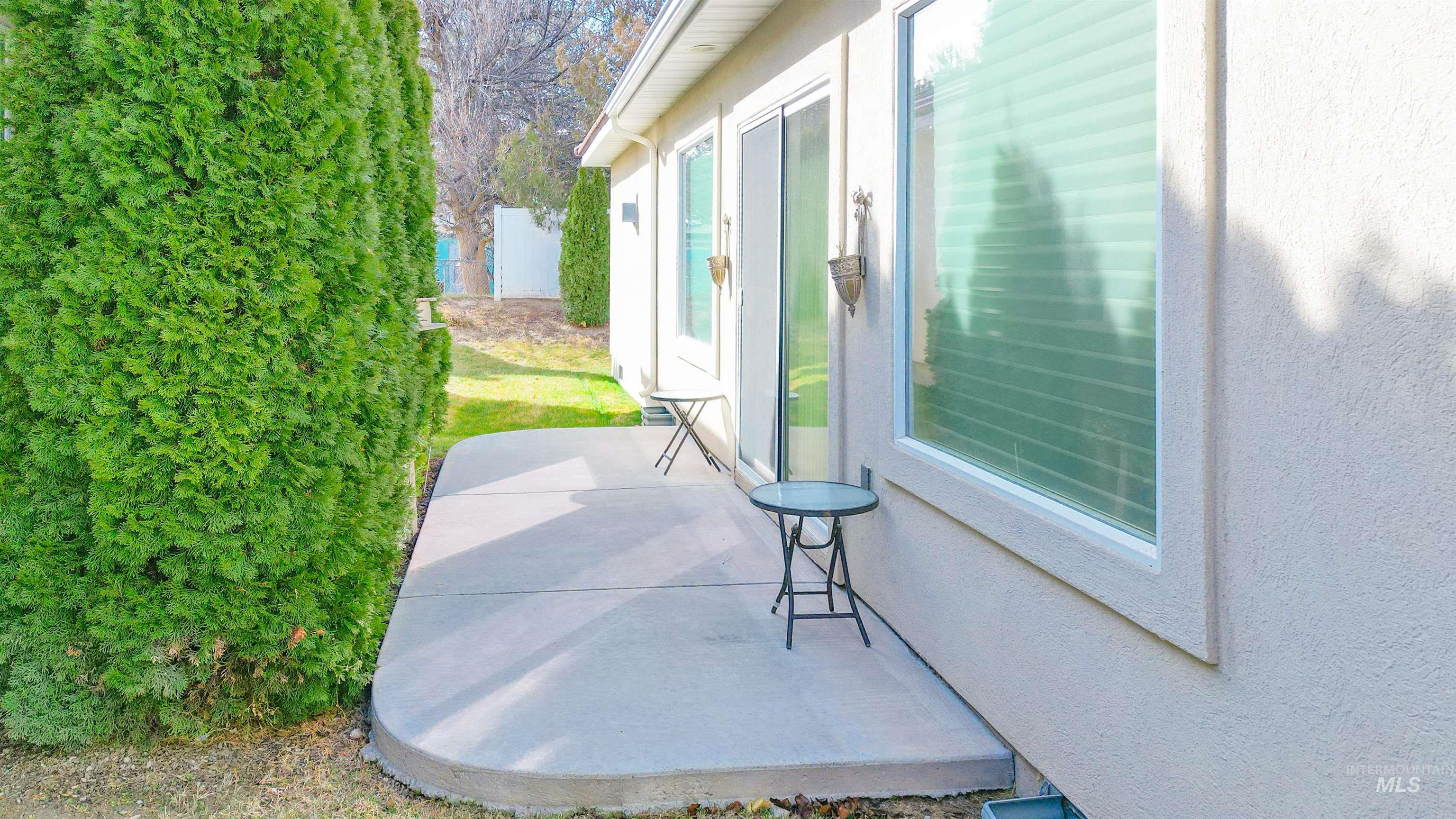 Twin Falls, Idaho 83301, United States, 2 Bedrooms Bedrooms, ,2 BathroomsBathrooms,Residential,Pending,79093