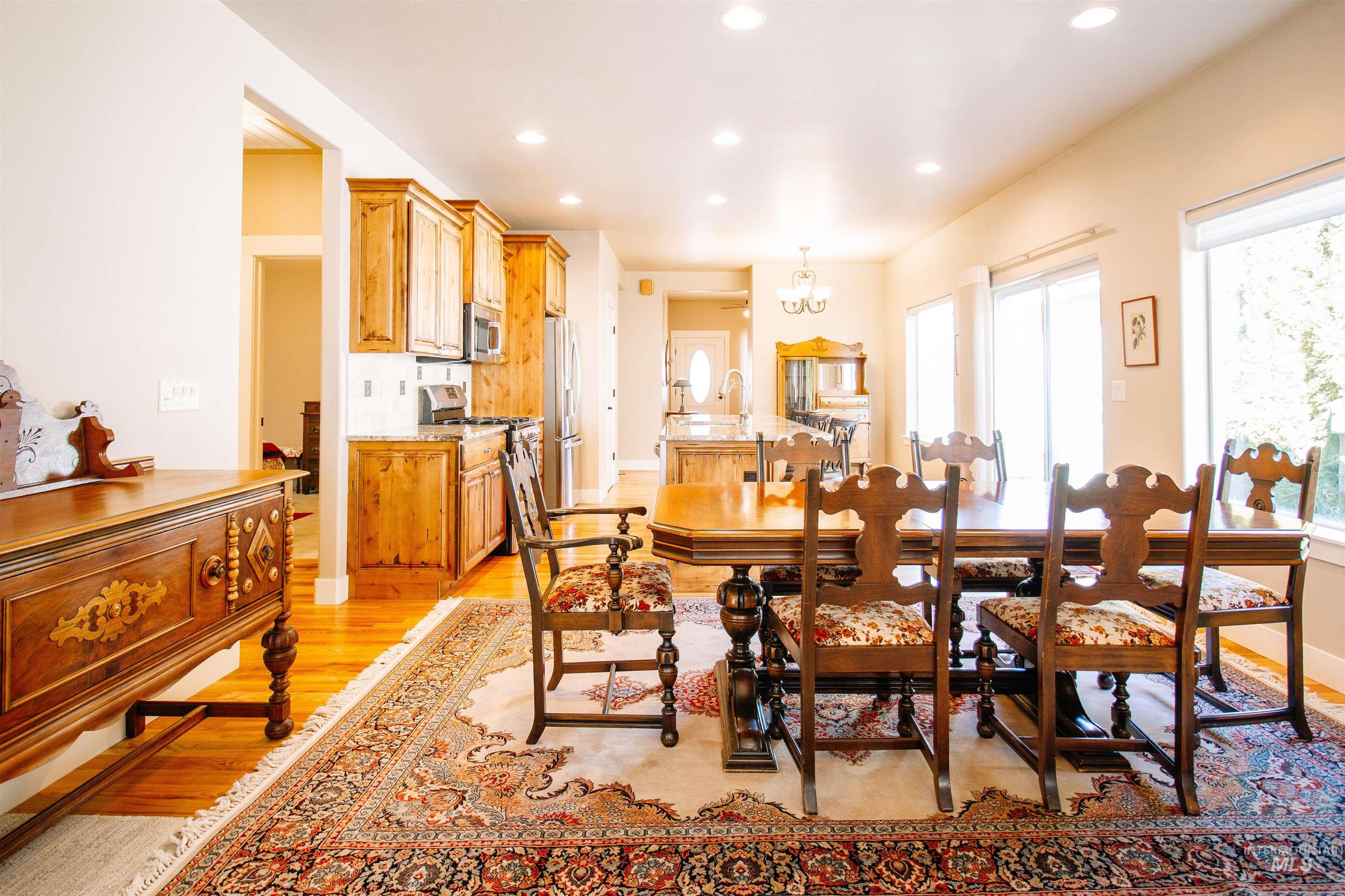 Twin Falls, Idaho 83301, United States, 2 Bedrooms Bedrooms, ,2 BathroomsBathrooms,Residential,Pending,79093