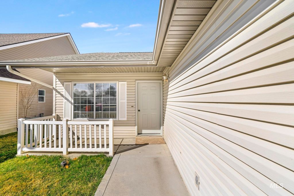 Photo of 1218 Inca Dr, Twin Falls, ID 83301 (MLS # 98977580)