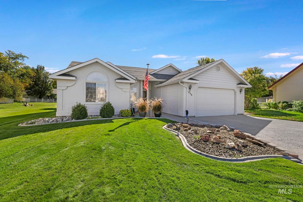 Photo of 1538 Brookside Loop, Twin Falls, ID 83301 (MLS # 98966934)