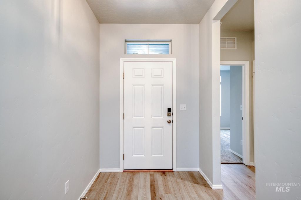 Photo of 1672 Dyer St, Middleton, ID 83644 (MLS # 98970101)