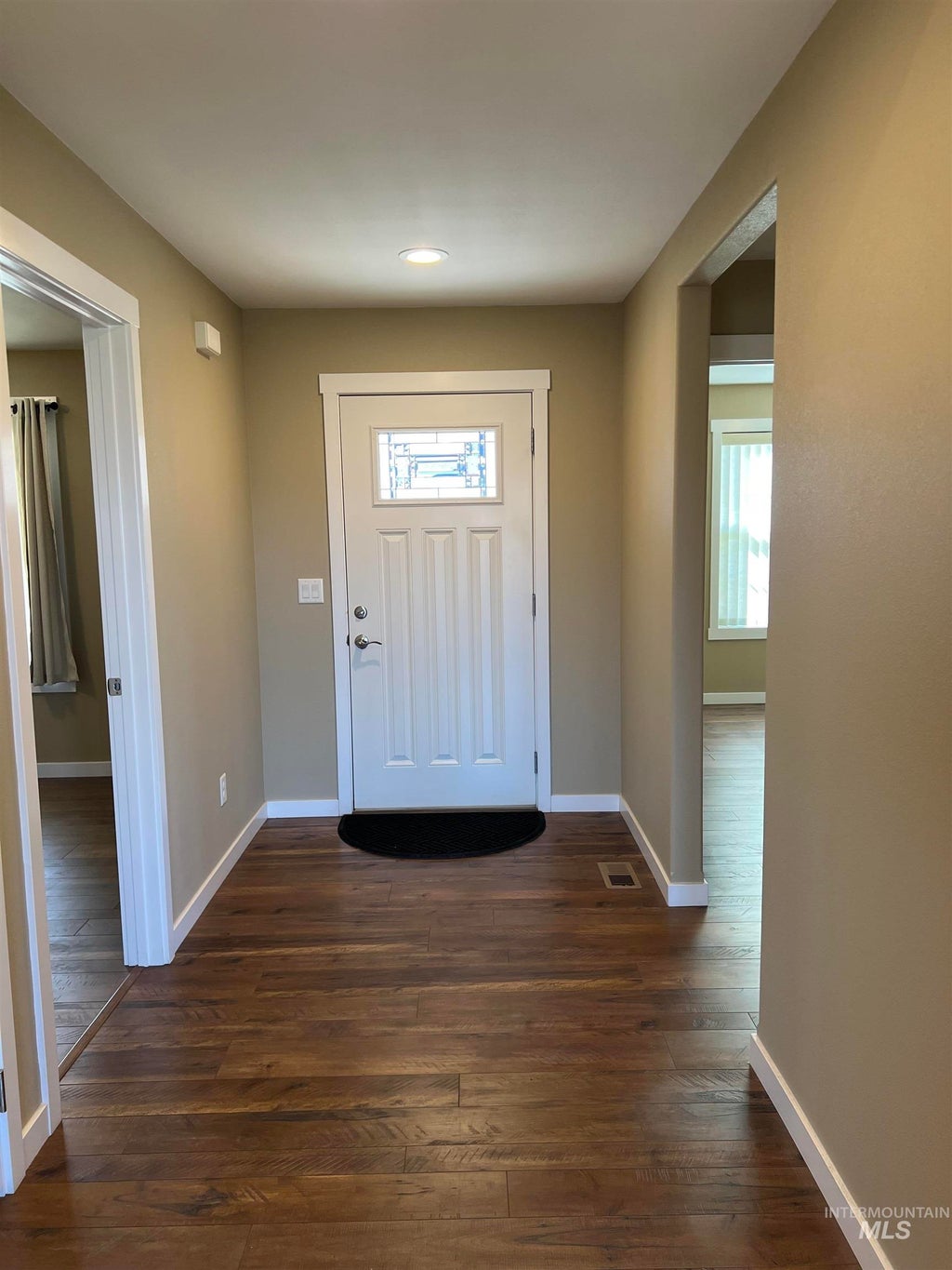 Photo of 1705 Pioneer Dr, Lewiston, ID 83501 (MLS # 99000038)