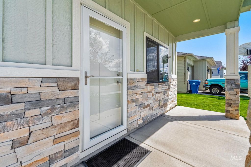 Photo of 395 Cutlass, Payette, ID 83661 (MLS # 98982493)