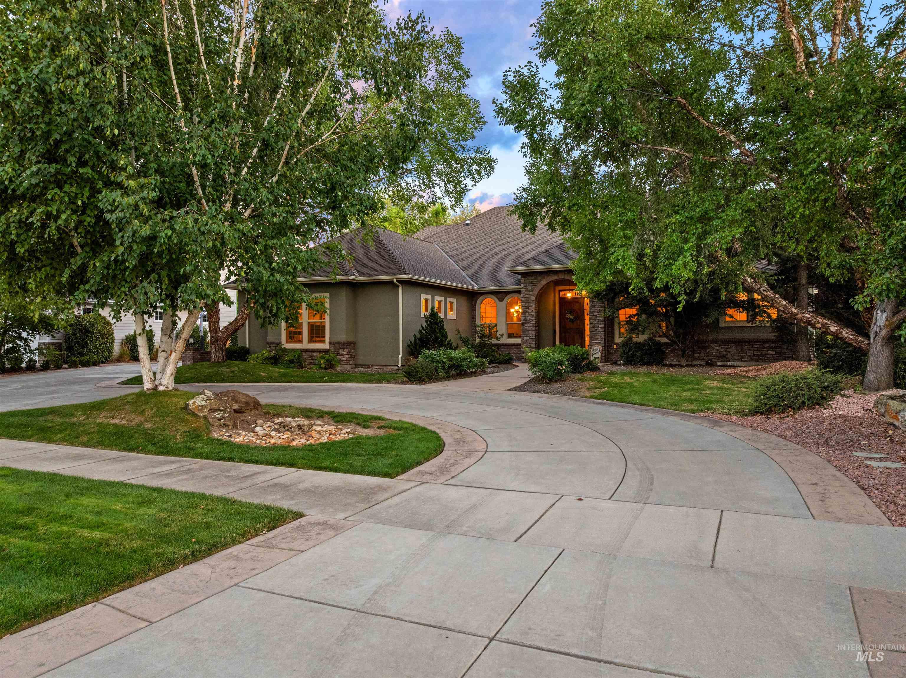 1420 S Hidden Island Place