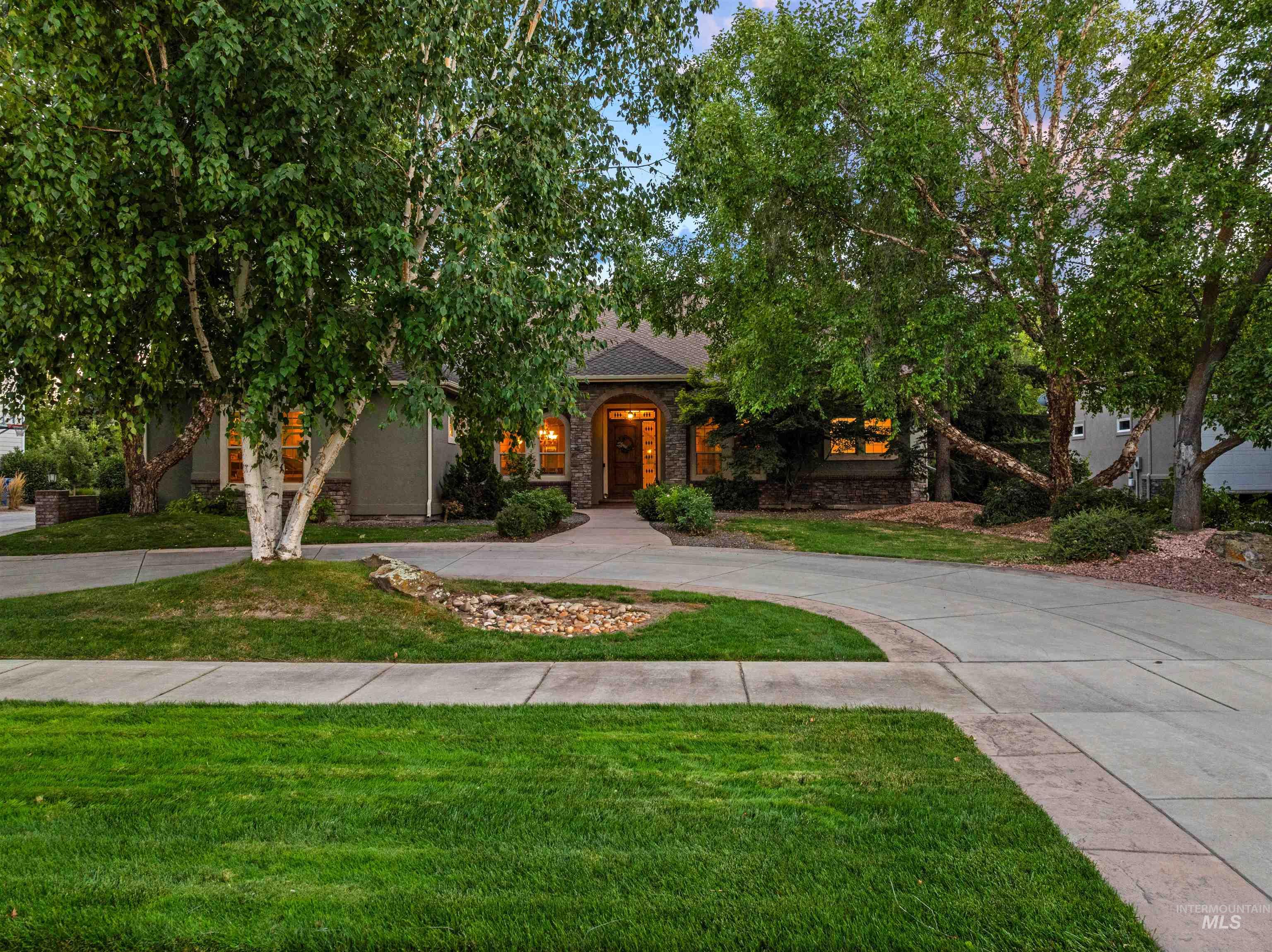 1420 S Hidden Island Place