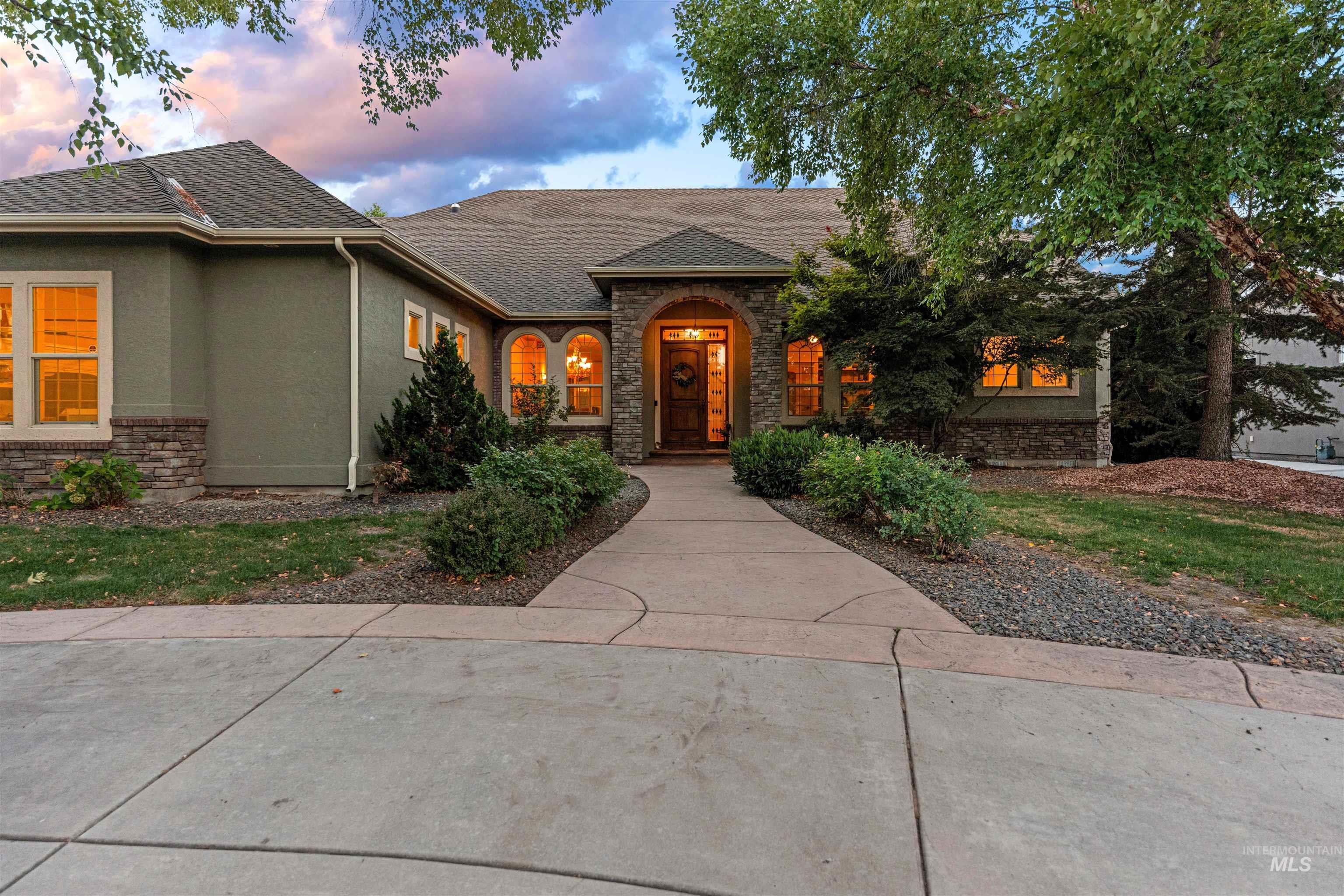 1420 S Hidden Island Place