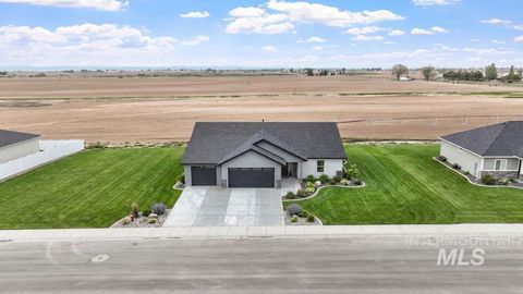 Photo of 922 23rd Ave E, Jerome, ID 83338 (MLS # 98967763)