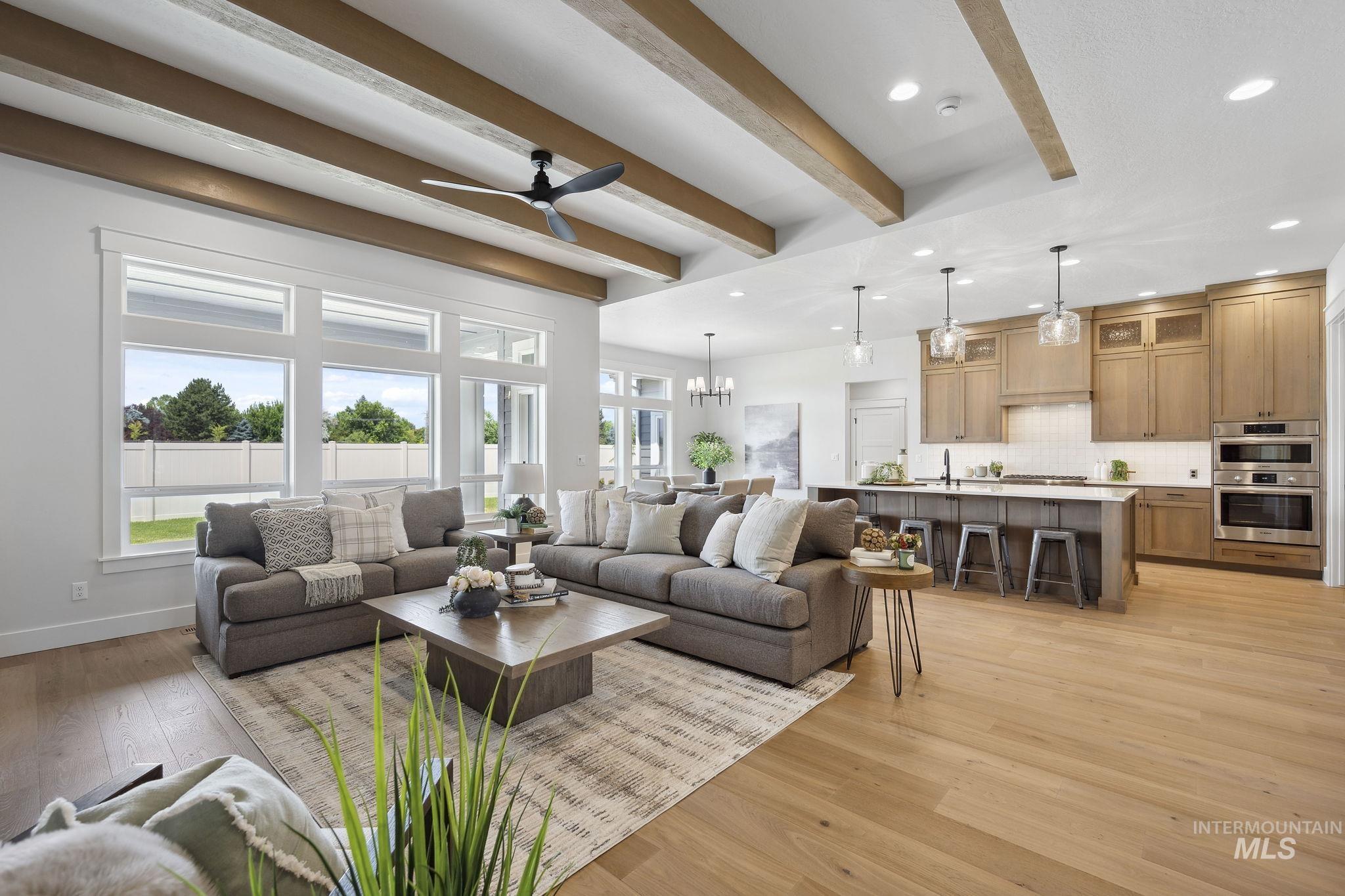 313 N Boulder Ridge Way