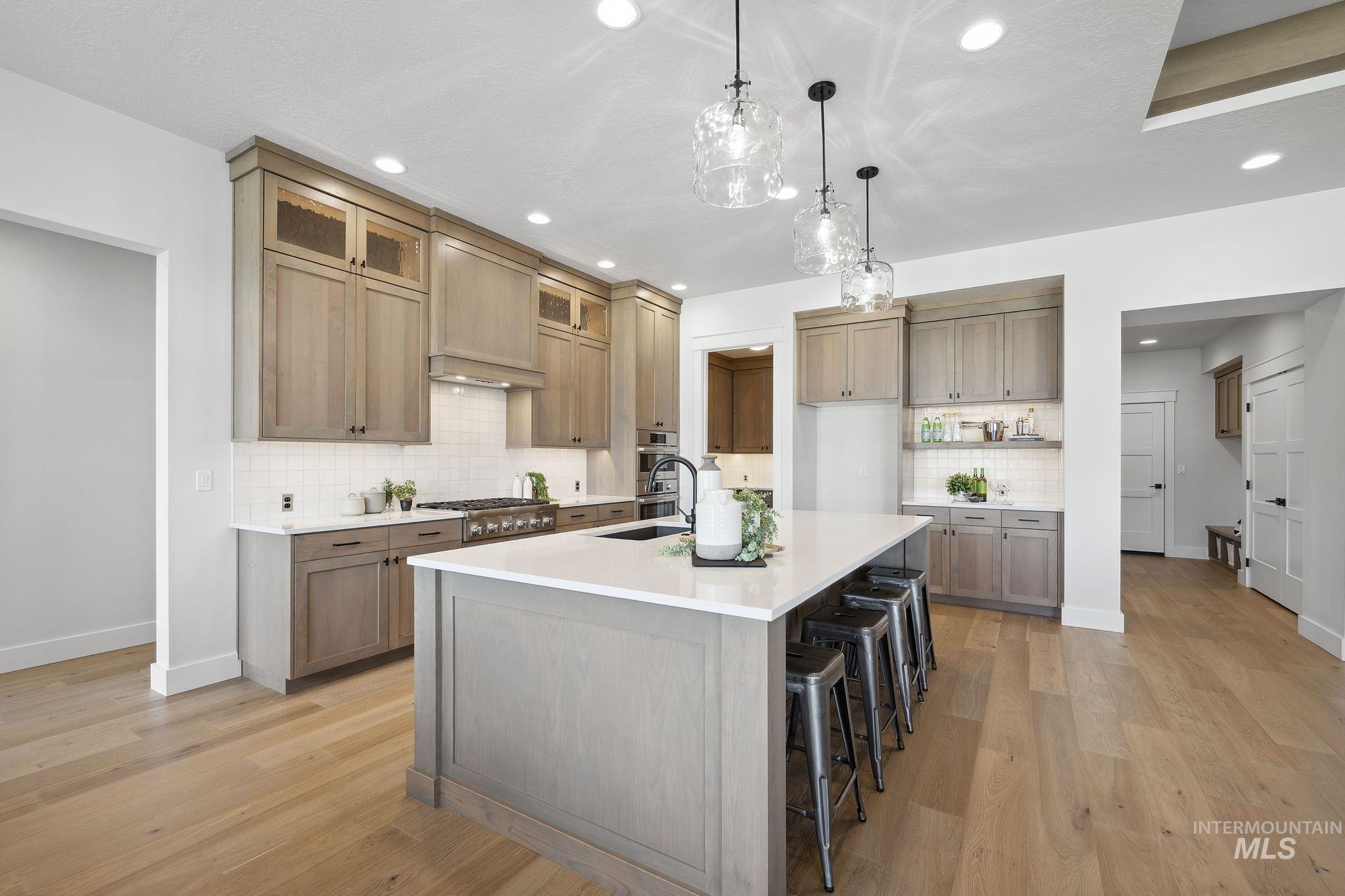 313 N Boulder Ridge Way