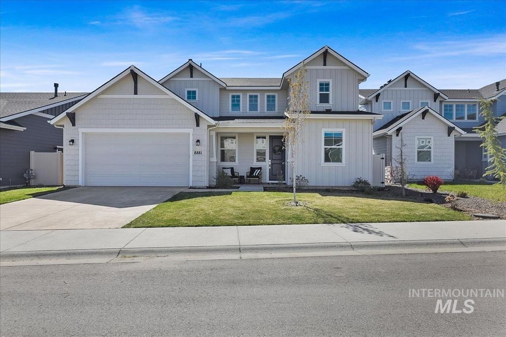 Photo of 8881 W Snow Wolf Dr, Star, ID 83669 (MLS # 98981219)