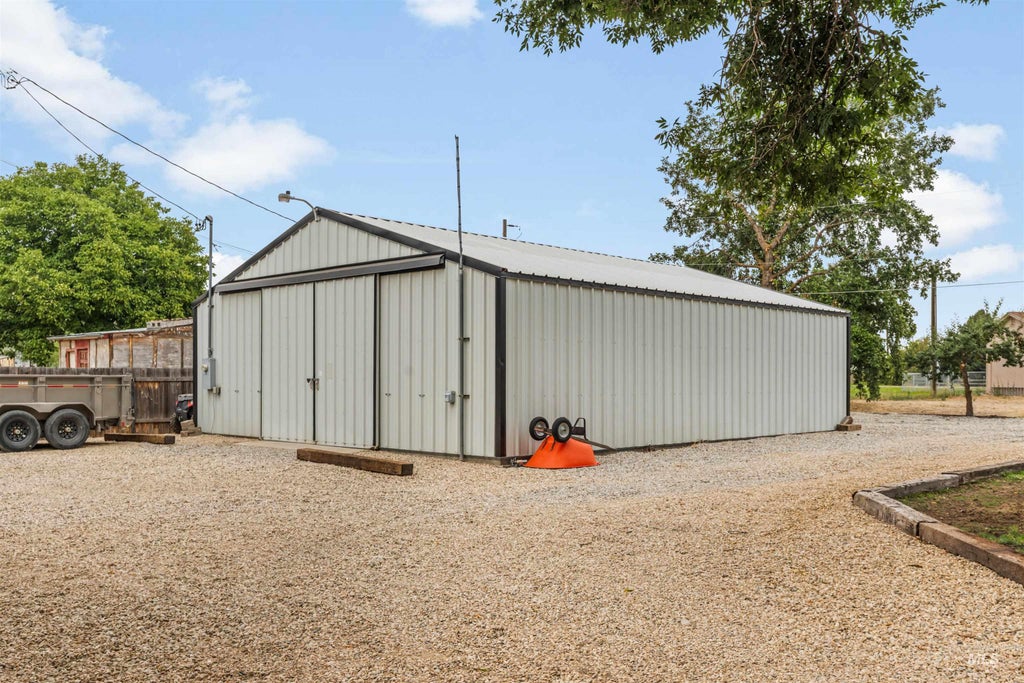 Photo of 12162 Long St, Middleton, ID 83644 (MLS # 98999150)