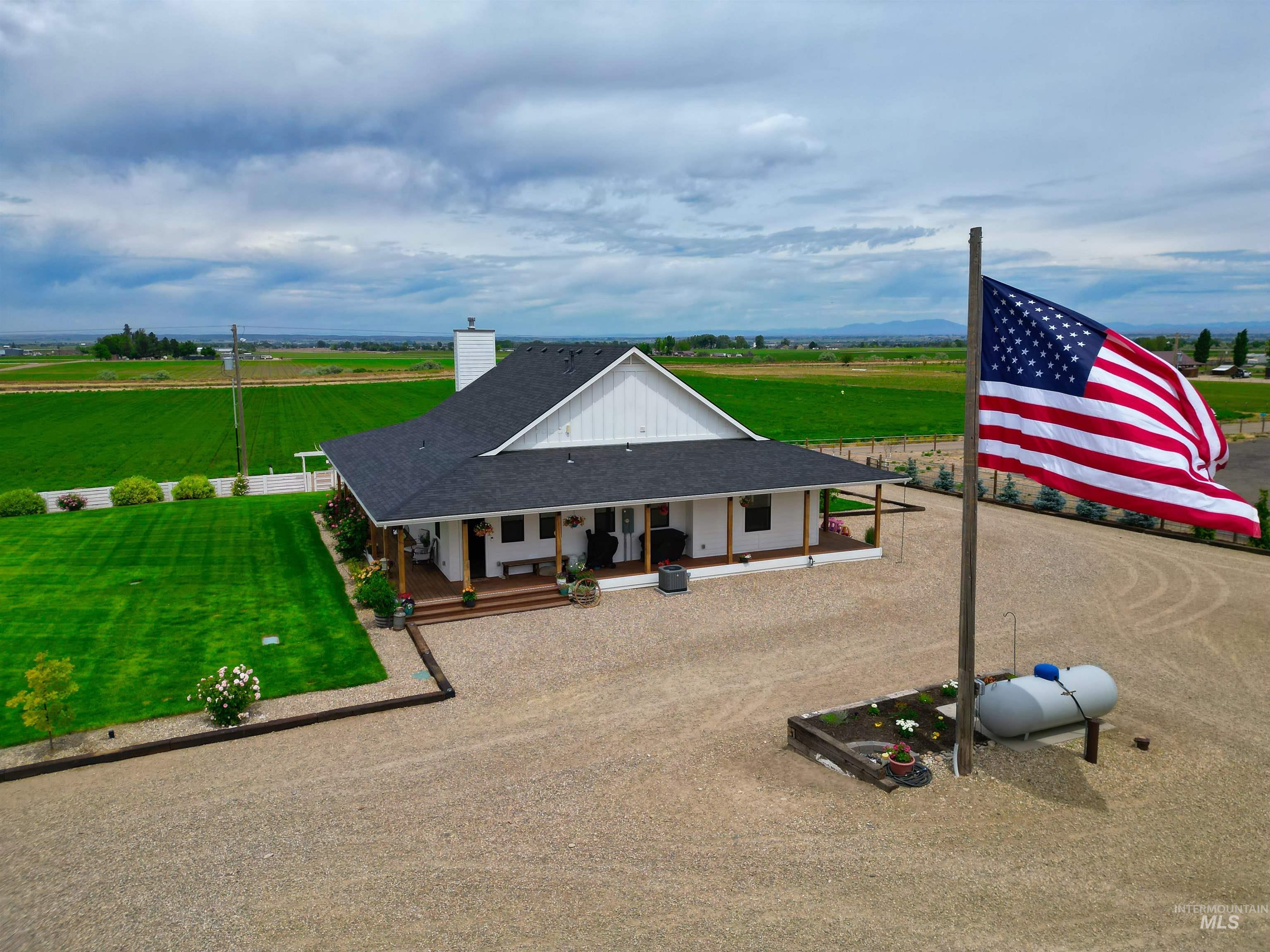 21907 Upper Pleasant Ridge Road, Caldwell, Idaho image 1