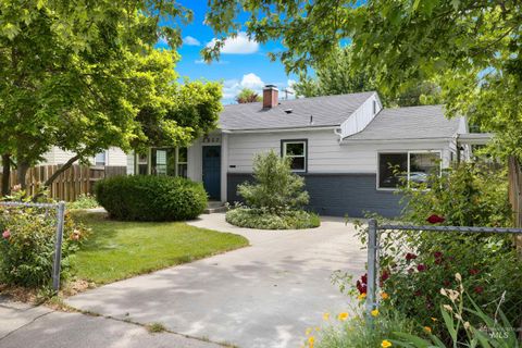Photo of 2807 W Jefferson St, Boise, ID 83702 (MLS # 98988914)