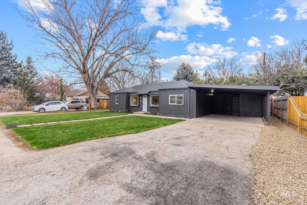Photo of 5420 W Anna St, Boise, UT 84705 (MLS # 98972426)