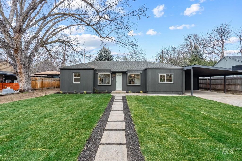 Photo of 5420 W Anna St, Boise, UT 84705 (MLS # 98972426)
