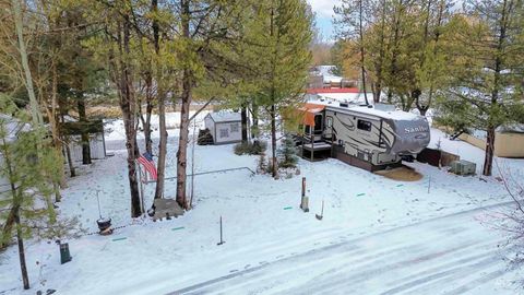 Photo of 514 H07 & H05 Sawyer St, Cascade, ID 83611 (MLS # 98971139)