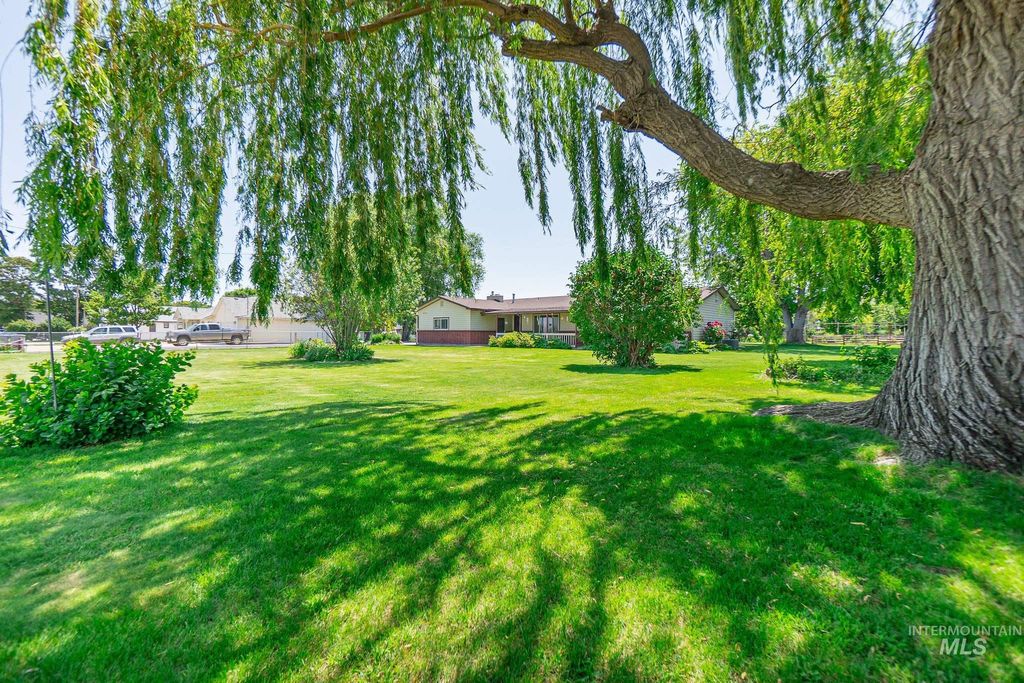 Photo of 26375 Peckham Rd, Wilder, ID 83676 (MLS # 98983795)