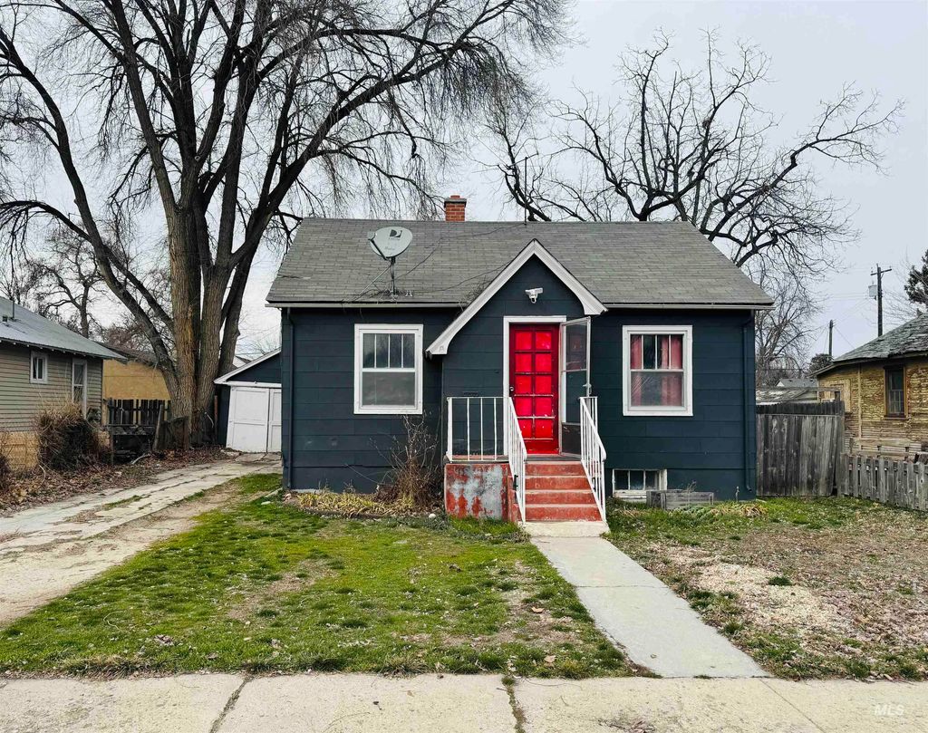 Photo of 419 21st Avenue South Ave, Nampa, ID 83651 (MLS # 98972780)