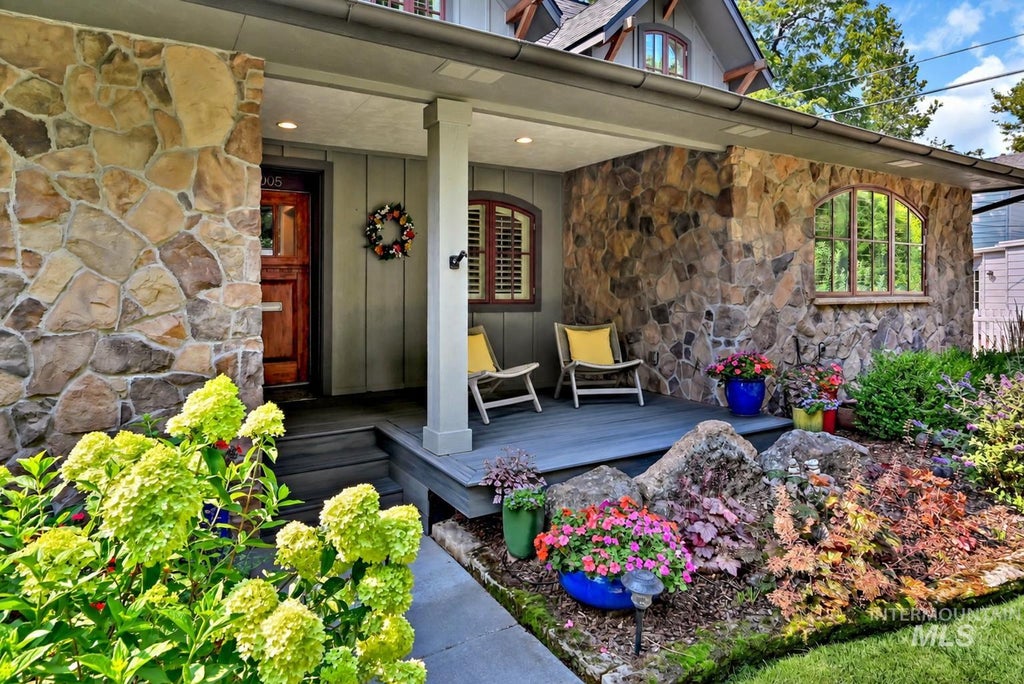Photo of 2005 W Grace St, Boise, ID 83702 (MLS # 99000757)