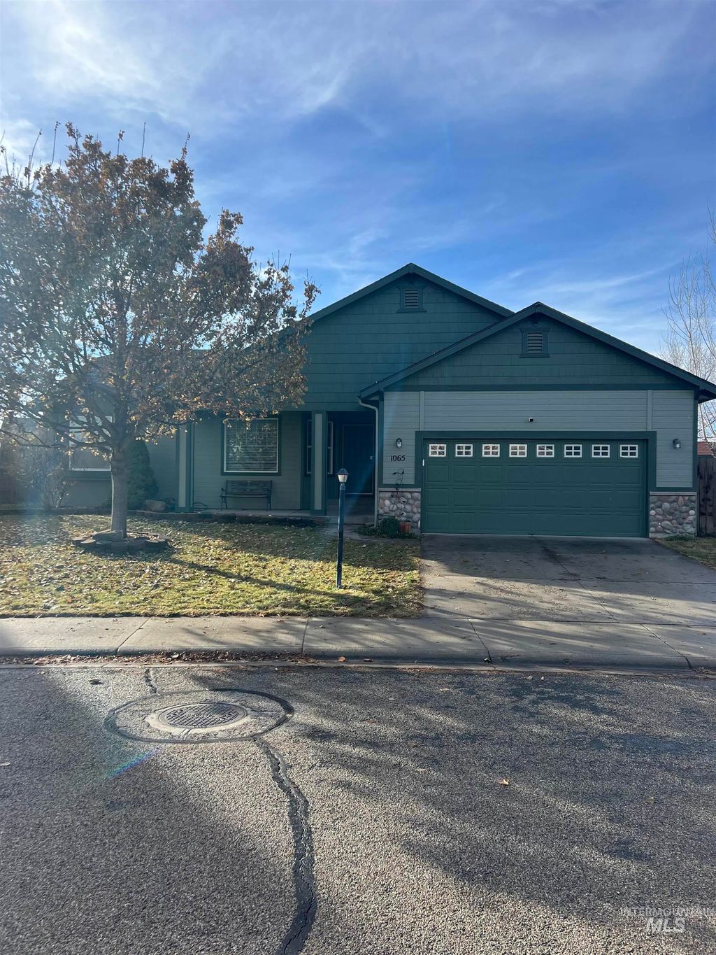 Photo of 1065 E Fossilstone Ct, Kuna, ID 83634 (MLS # 98978990)