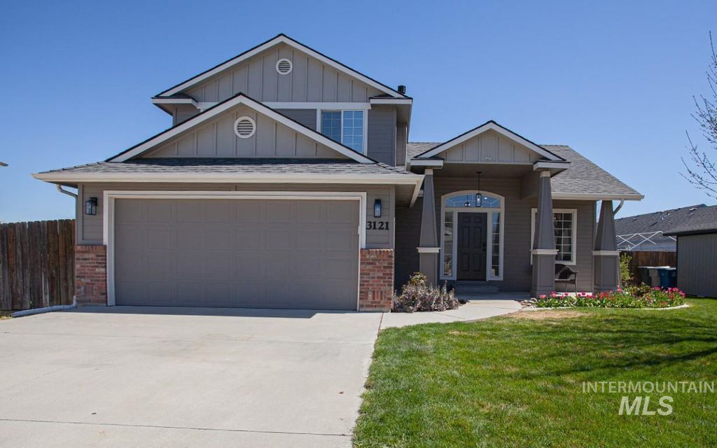 Photo of 3121 Ray Ave, Caldwell, ID 83605 (MLS # 98980955)