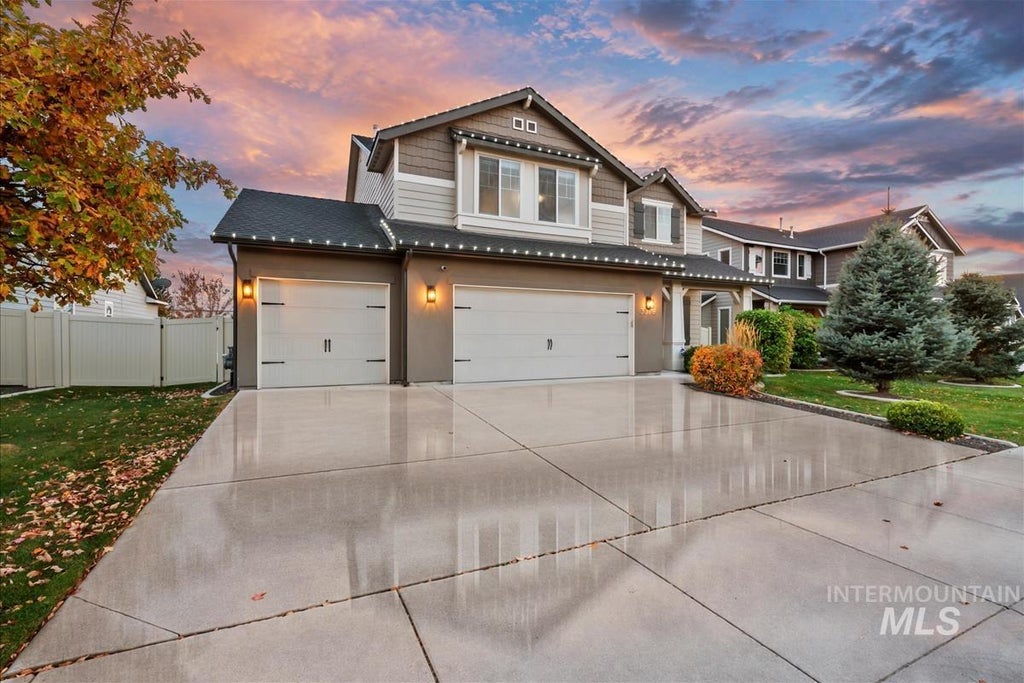 Photo of 3379 E Grayson St, Meridian, ID 83642 (MLS # 99005097)