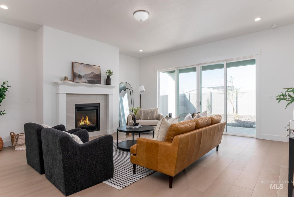 Photo of 8519 W Chamblee St, Star, ID 83669 (MLS # 98978956)