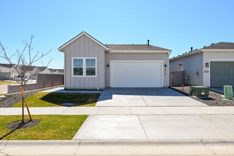 Photo of 8519 W Chamblee St, Star, ID 83669 (MLS # 98978956)