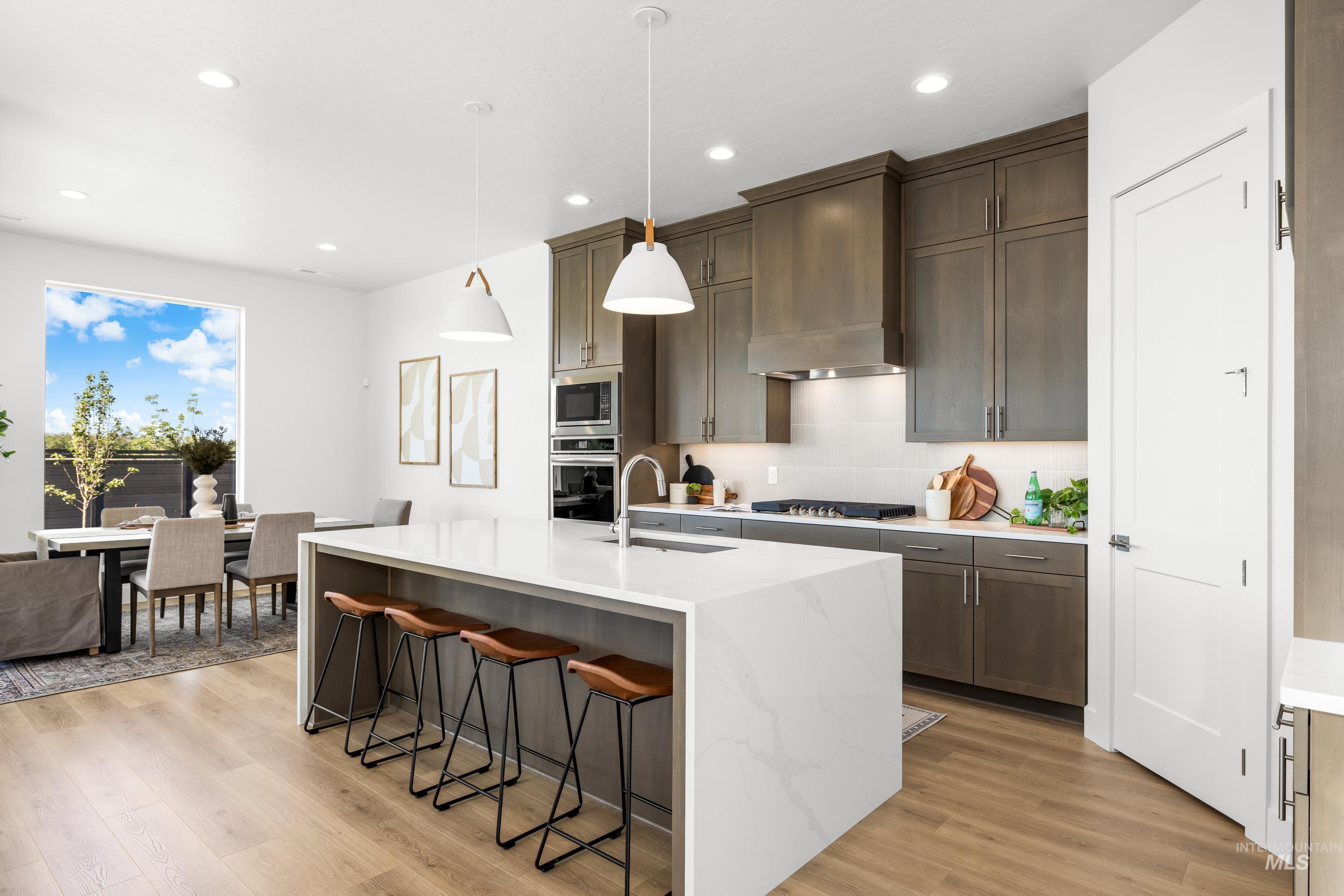 7649 W Whisper Ridge Dr