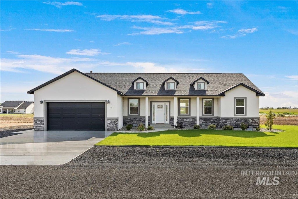 Photo of 45 Sunset Loop, Jerome, ID 83338 (MLS # 98999042)