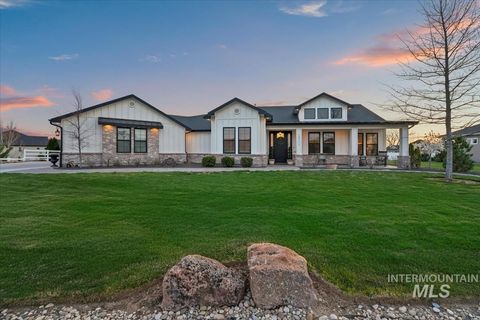 Photo of 15111 Pinehurst Way, Caldwell, ID 83607 (MLS # 98975283)