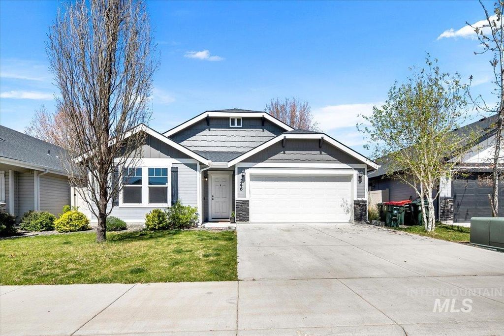 Photo of 246 W Waukesha St, Meridian, ID 83646 (MLS # 98982909)