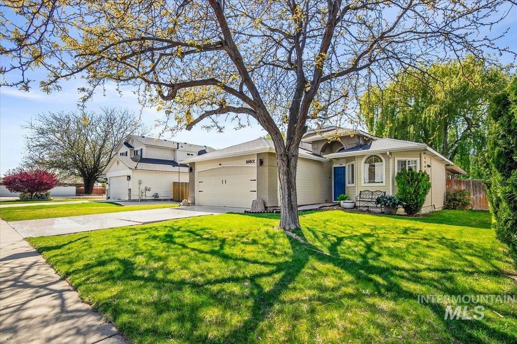 Photo of 16801 N Portsmouth Lane, Nampa, ID 83687 (MLS # 98982080)