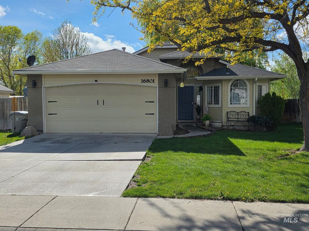 Photo of 16801 N Portsmouth Lane, Nampa, ID 83687 (MLS # 98982080)
