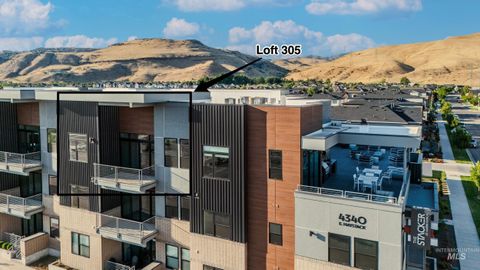 Photo of 4340 E Haystack St #305, Boise, ID 83716 (MLS # 98962631)