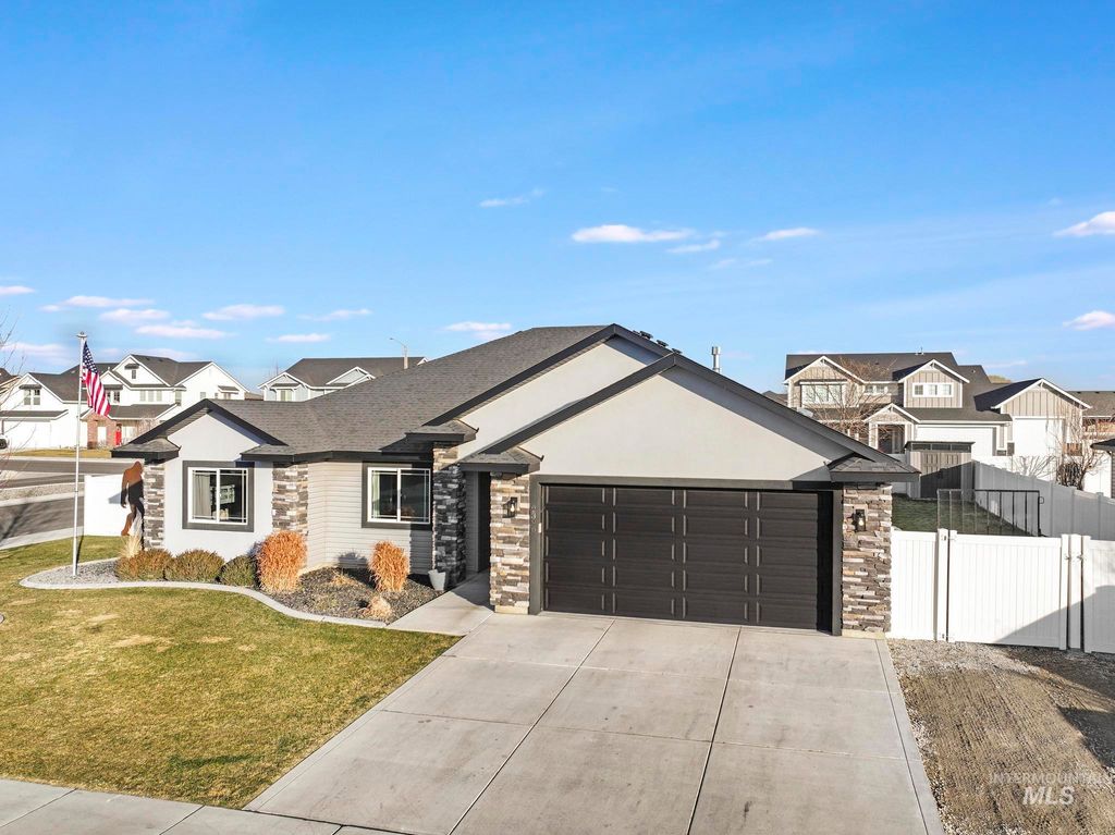 Photo of 2396 Village St, Twin Falls, ID 83301 (MLS # 98971743)