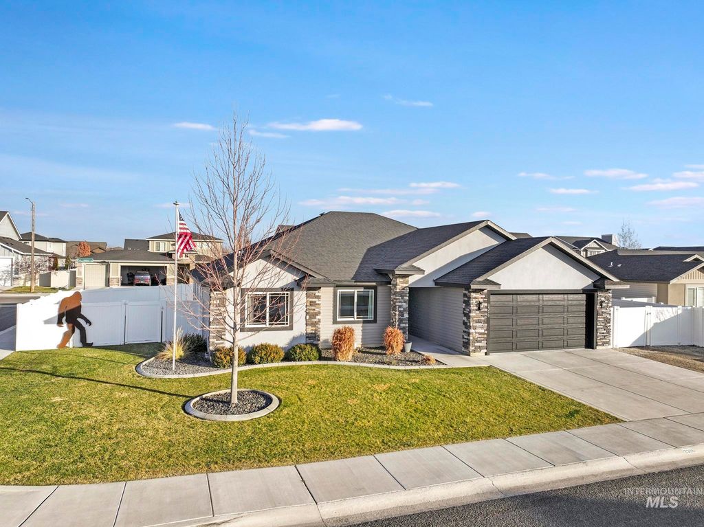 Photo of 2396 Village St, Twin Falls, ID 83301 (MLS # 98971743)