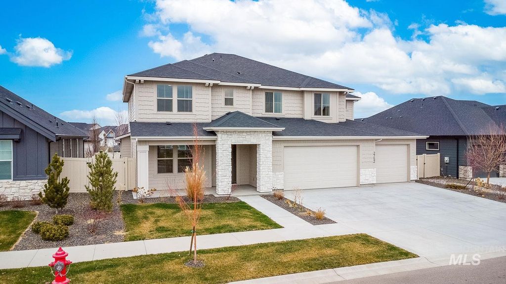 Photo of 2752 E Sawtelle Peak St, Meridian, ID 83642 (MLS # 98984560)