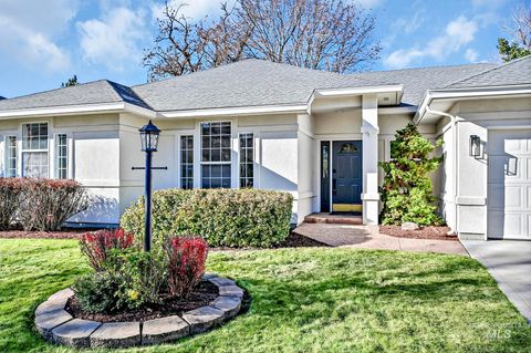 Photo of 6201 N Fountain Ln, Garden City, ID 83714 (MLS # 98968706)