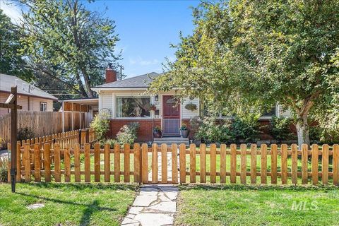 Photo of 1617 S Leadville Ave, Boise, ID 83706 (MLS # 98963224)
