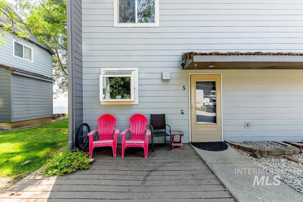 Photo of 605 Indian Hills Drive #5, Moscow, ID 83843 (MLS # 98995987)
