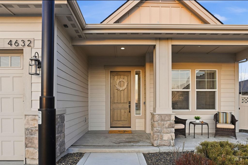 Photo of 4632 N Panaro Ave, Meridian, ID 83646 (MLS # 98971799)