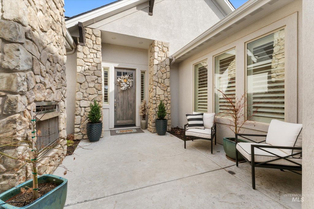 Photo of 1034 E Radiant Ridge Dr, Meridian, ID 83642 (MLS # 98973156)