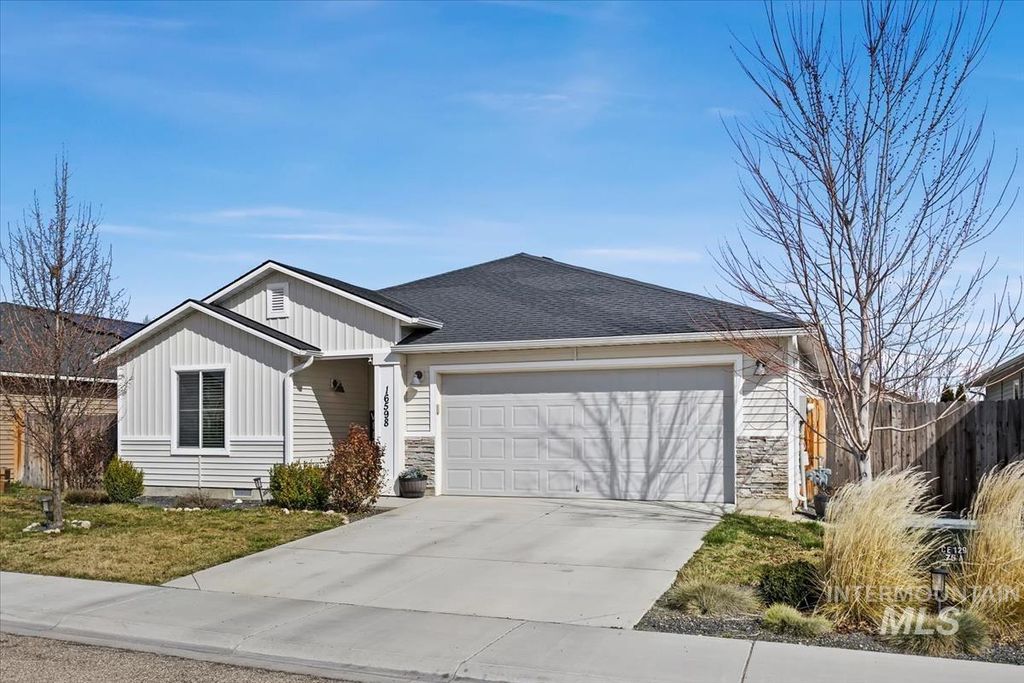 Photo of 16598 Corrine Ave, Caldwell, ID 83607 (MLS # 98977661)