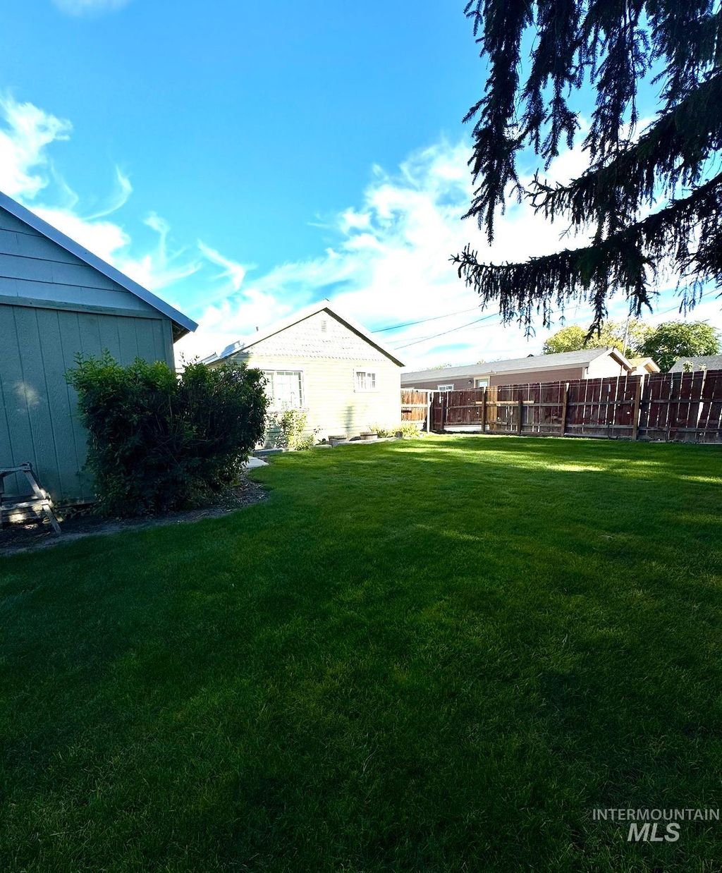 Photo of 516 E Galveston St, Caldwell, ID 83605 (MLS # 98966440)