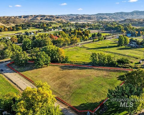 Photo of 2788 N Rocket Bar Road, Eagle, ID 83642 (MLS # 98964401)