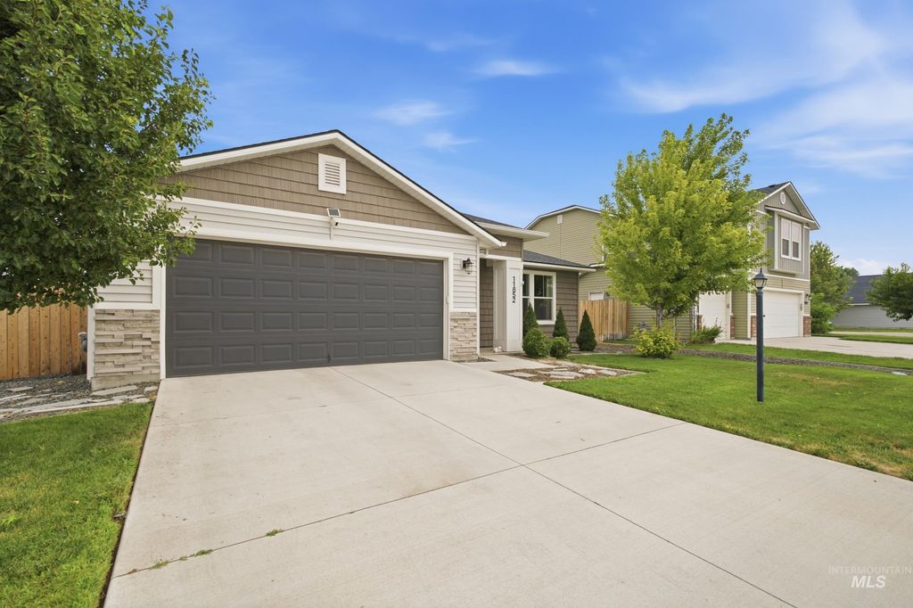 Photo of 11852 Wilmington St, Caldwell, ID 83605 (MLS # 98995107)