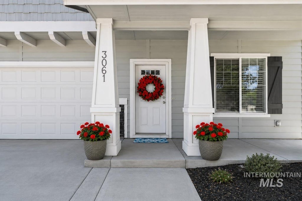 Photo of 3061 W Silver River St, Meridian, ID 83646 (MLS # 98990625)