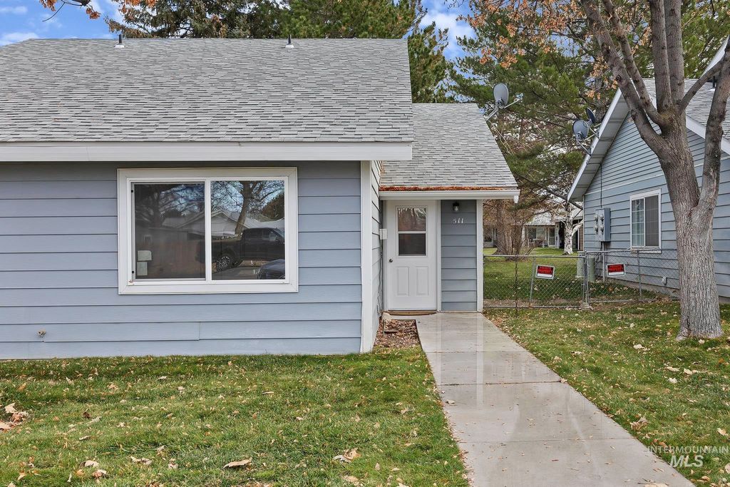 Photo of 511 Union Ave, Filer, ID 83328 (MLS # 98968647)