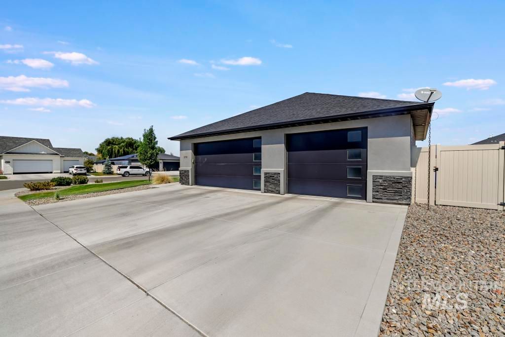 Photo of 2733 Sunray Loop, Twin Falls, ID 83301 (MLS # 98983069)